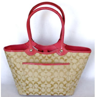 Brought To You With L O V E Coach Poppy Graffiti Zip Wallet 44582