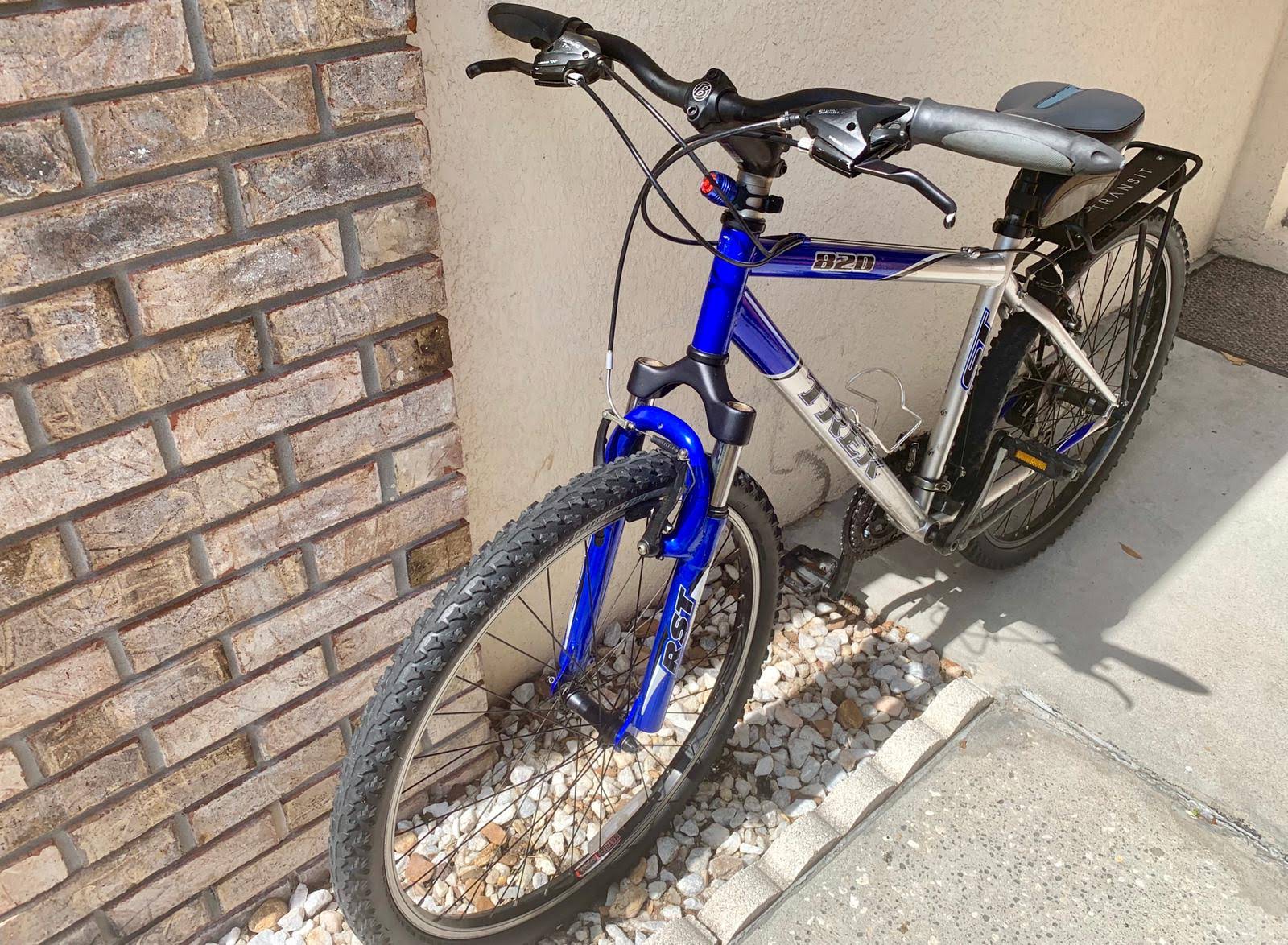 trek 820 21 speed mountain bike