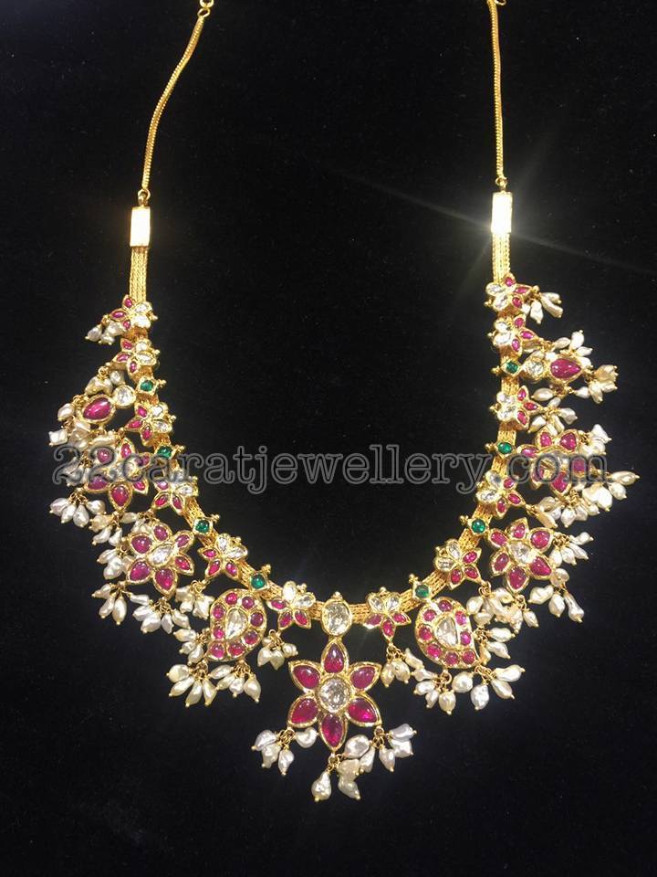 Guttapusalu with ruby and pearls