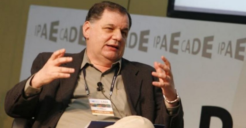 León Trahtemberg destaca estrategia «Aprendo en Casa» del Ministerio de Educación León Trahtemberg destaca estrategia «Aprendo en Casa» del Ministerio de Educación