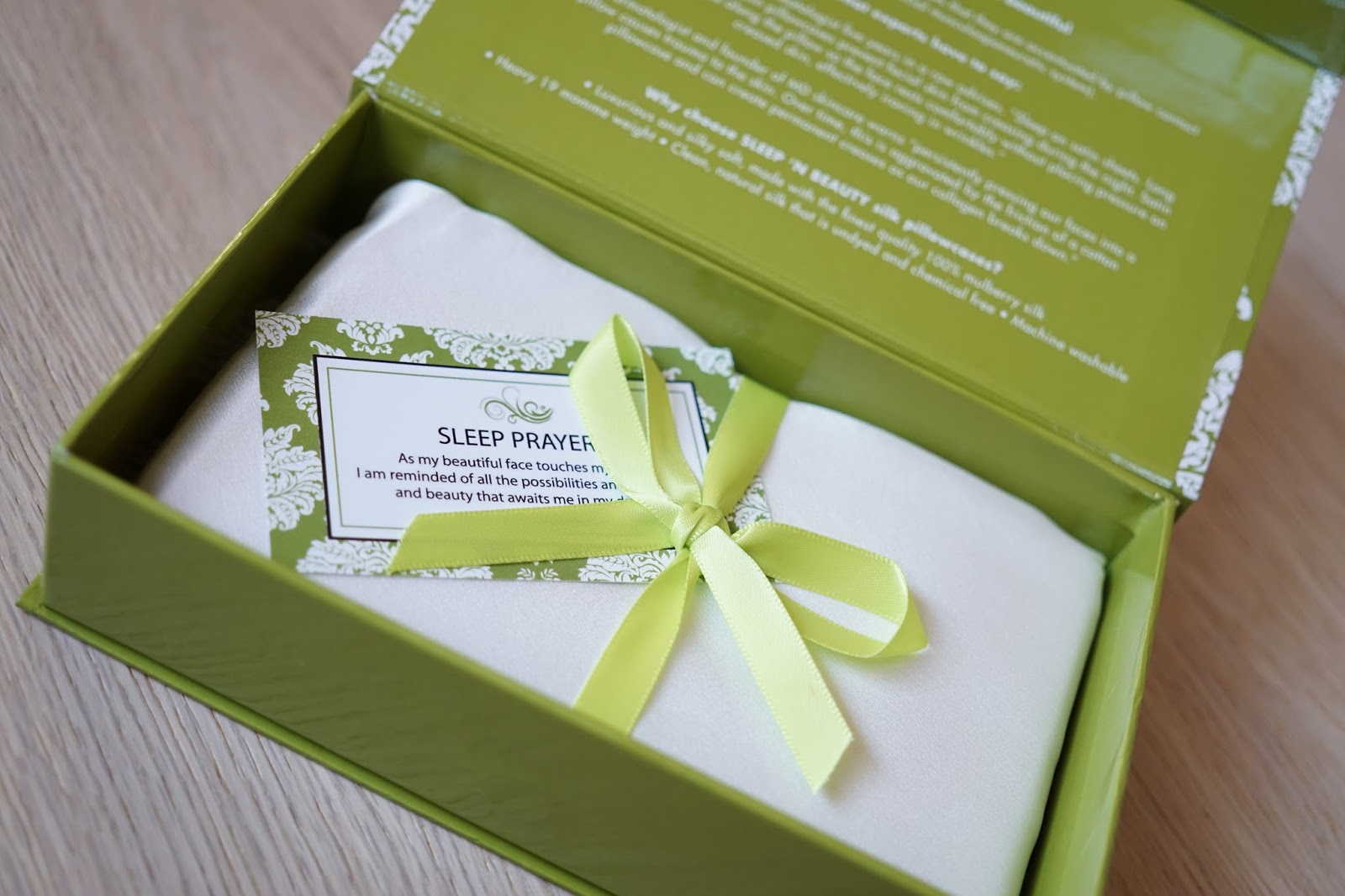 Sleep 'N Beauty 100 Silk Pillowcase ALL THINGS FUNCTIONAL & PRACTICAL