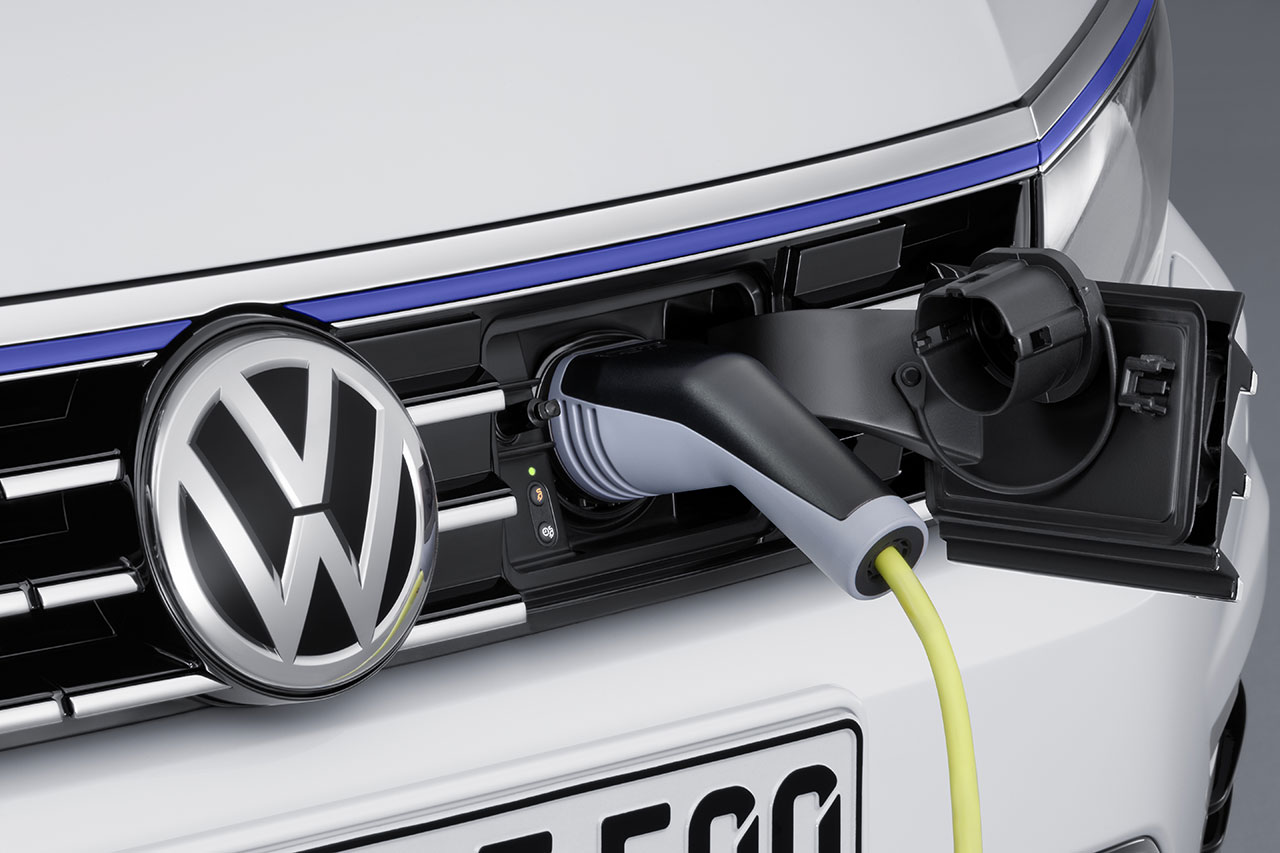 Volkswagen Passat GTE Plug-In Hybrid