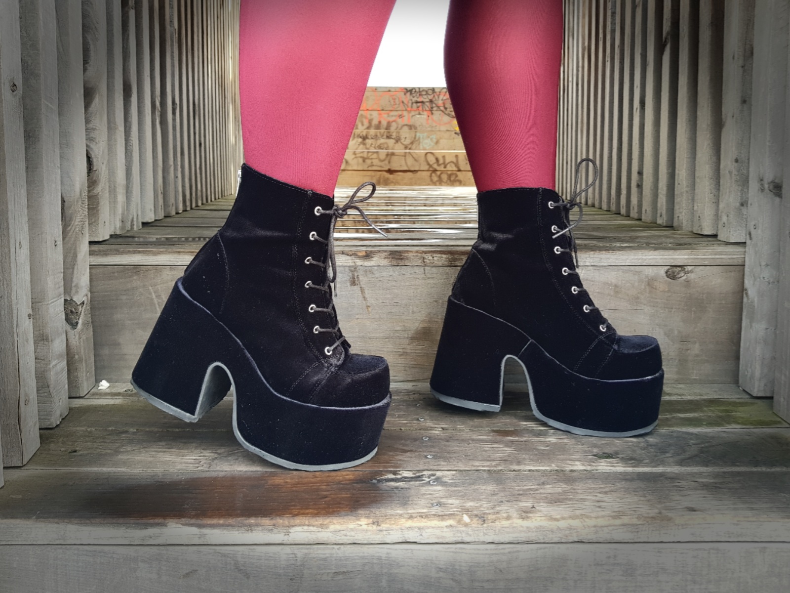 demonia camel 203 velvet