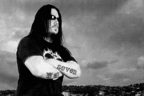 Mick Thomson Didakwa Atas Pertarungan Pisau