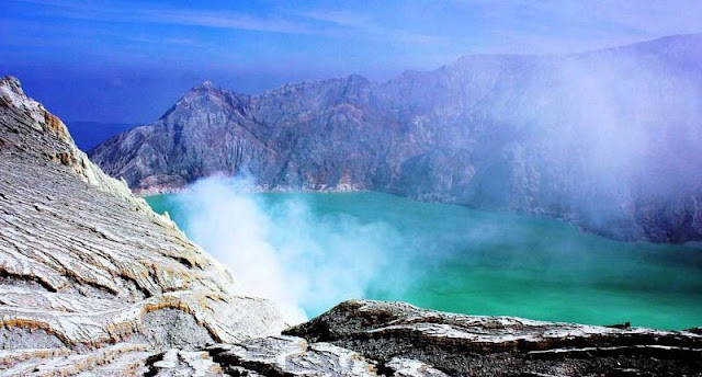 Tips Wisata ke Kawah Ijen untuk Traveler Pemula Tips Wisata ke Kawah Ijen untuk Traveler Pemula