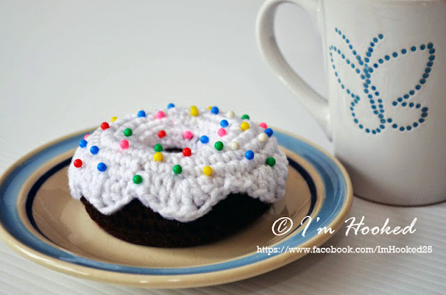 Crochet Treasures: 10 Free Crochet Pincushion Patterns