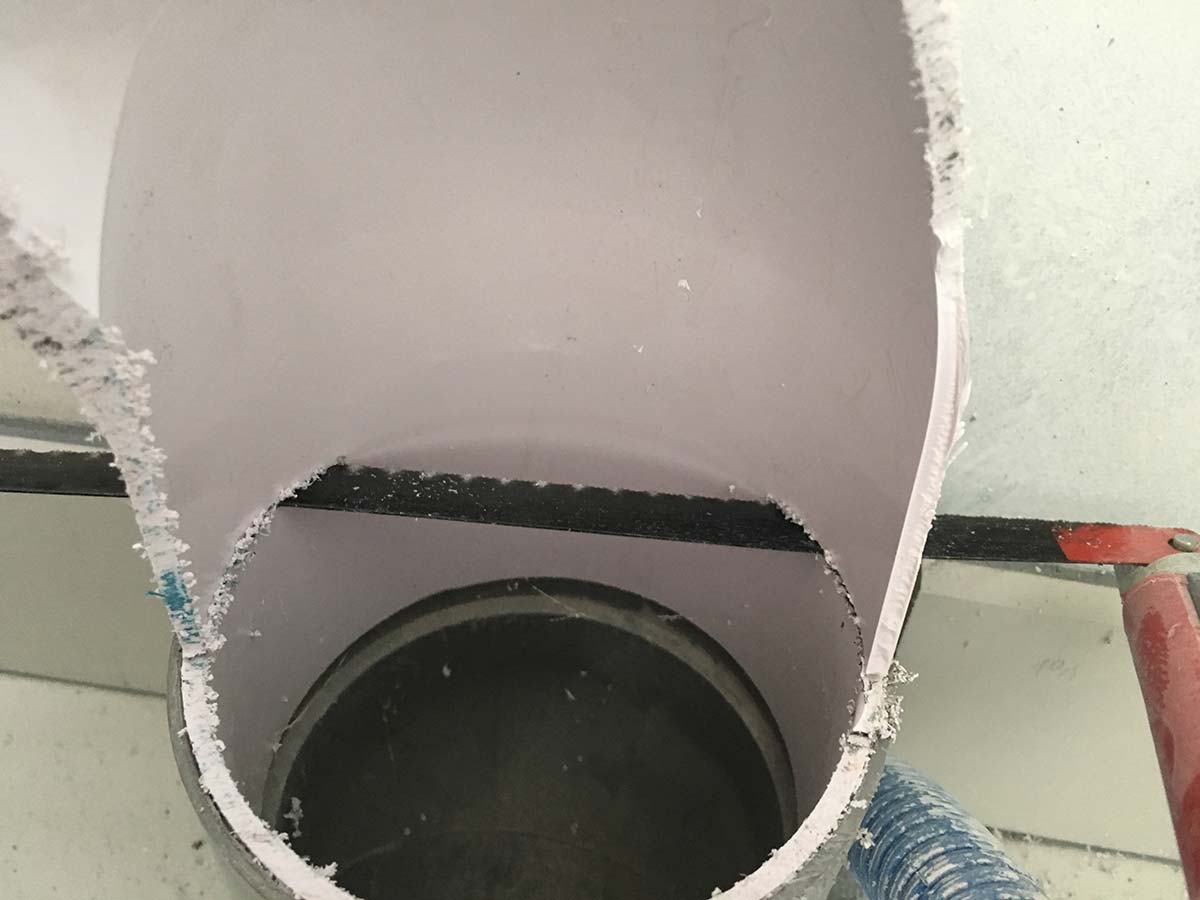Rénovation de ma maison Remplacer un tuyau d'évacuation d'eau Rénovation de ma maison Remplacer un tuyau d'évacuation d'eau
