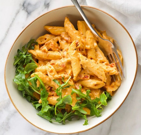 Creamy Spicy Sun Dried Tomato Pasta Creamy Spicy Sun Dried Tomato Pasta