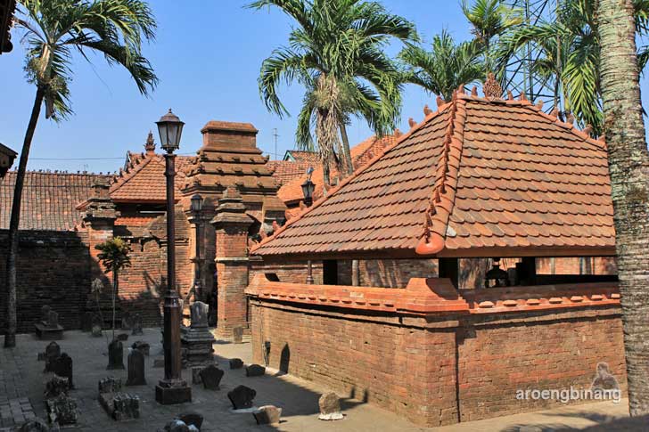 makam sunan kudus
