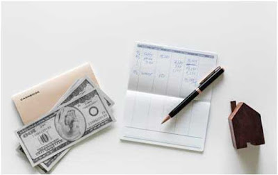 Earn_money_while_traveling Earn_money_while_traveling