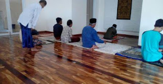 lantai jati masjid