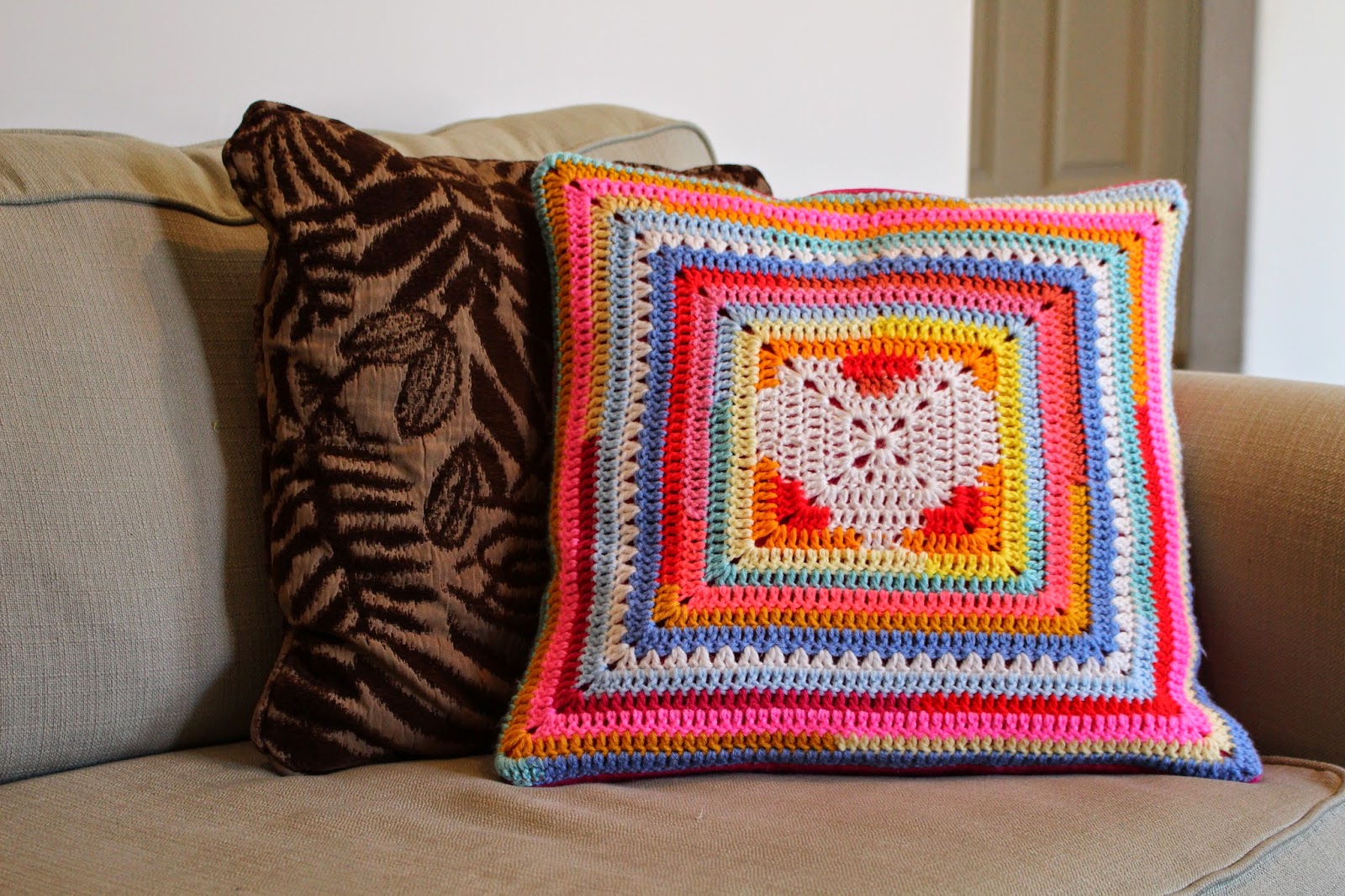 Lively Crochet Rhythmic Youth Crochet Cushion Covers