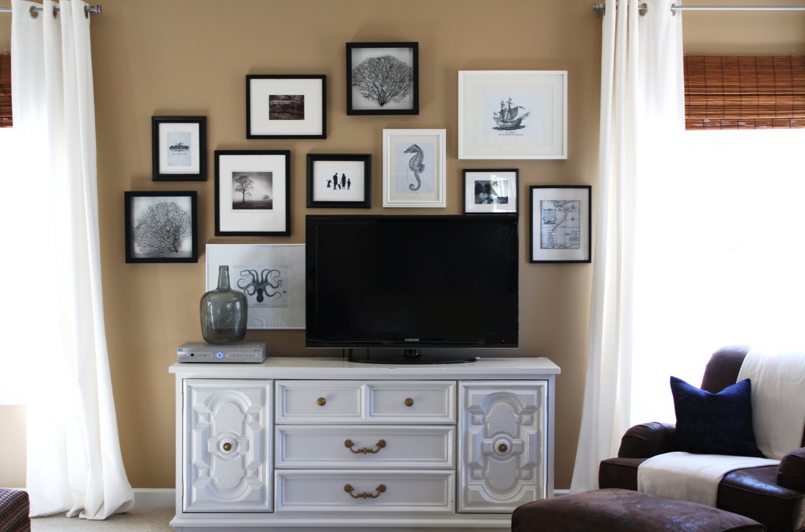 Lisa Mende Design How to Decorate Around a Flat Screen TV
