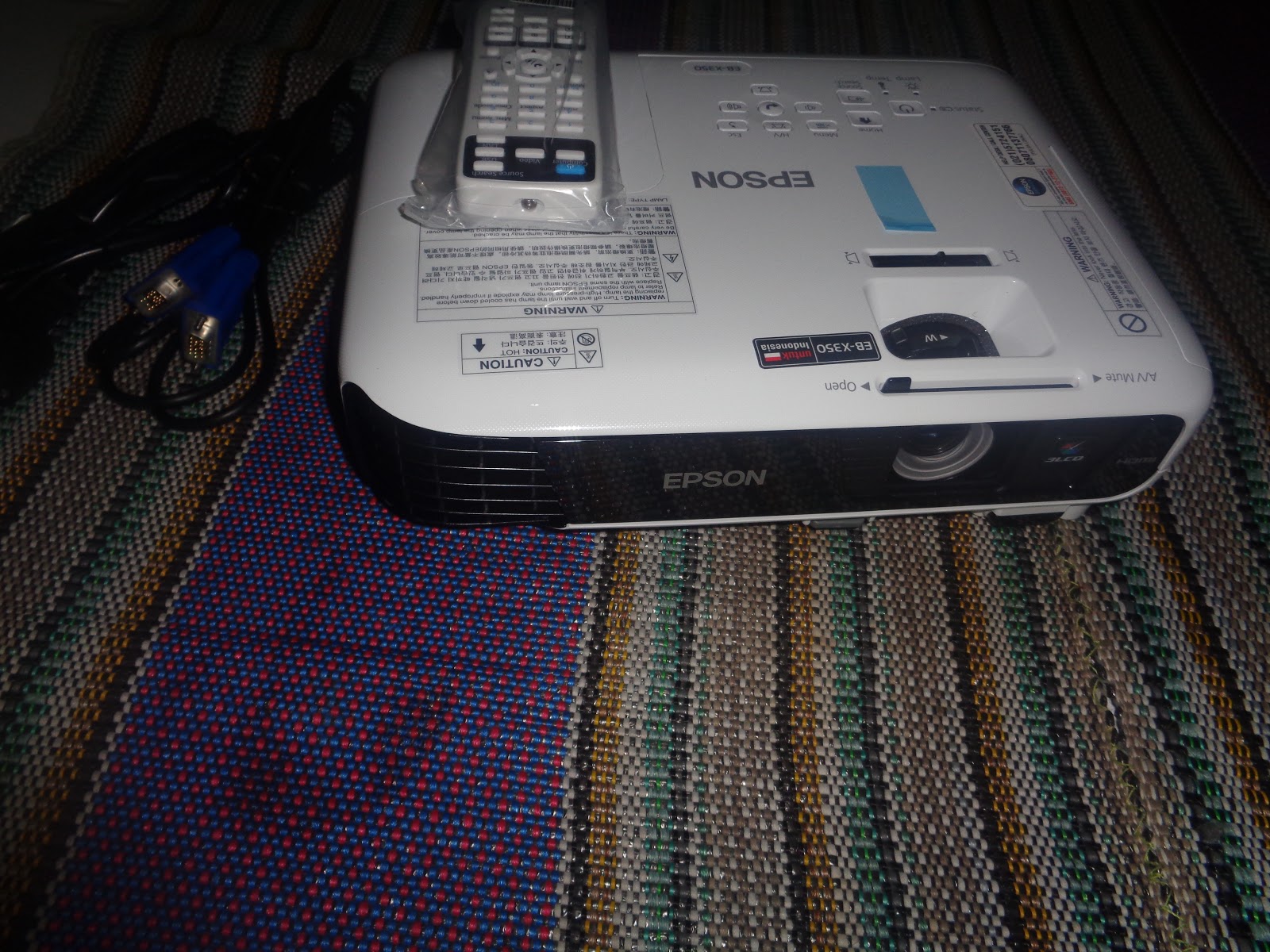 SEWA LCD PROJECTOR MURAH DI YOGYAKARTA, JASA LCD PROJECTOR DI