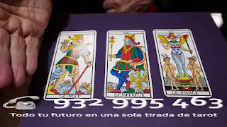 Llama ahora para una lectura de tarot. TAROT