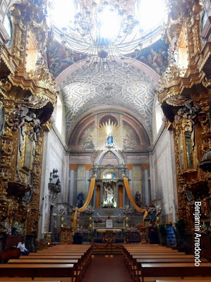 El tempo y ex convento de Santa Rosa de Viterbo en Querétaro, visto por El Bable. Noticias en tiempo real