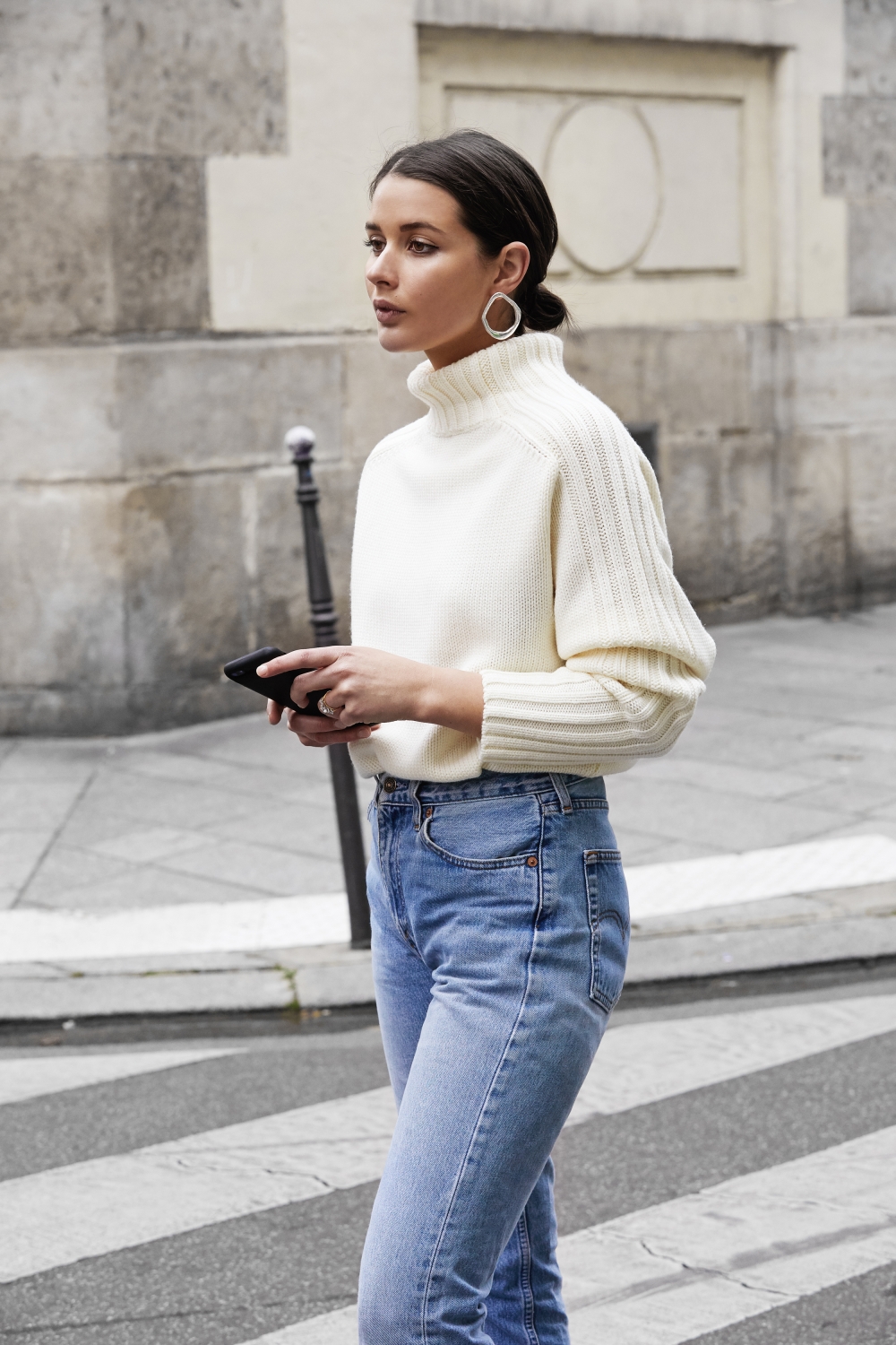 This Stylish Denim Outfit Is a No-Brainer for Winter
