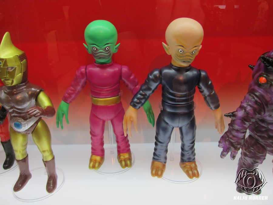 sofubi figures