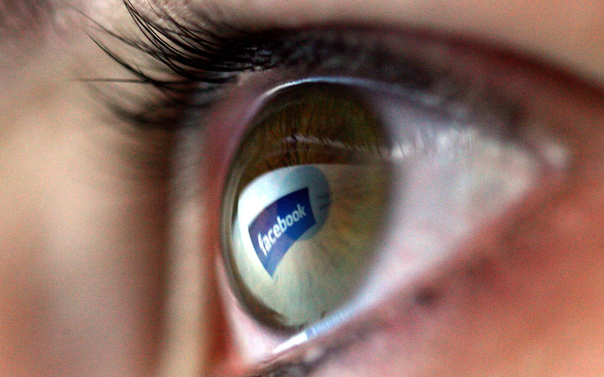 Facebook Privacy And User Habits [INFOGRAPHIC]
