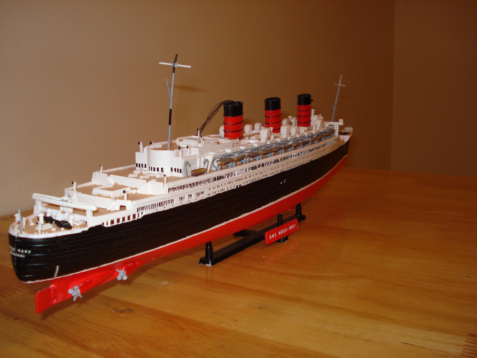 My Models and Dioramas Revell Queen Mary 1/570