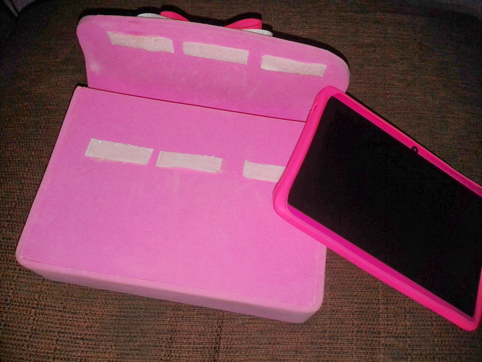 Artesanato Top da Marcela Bolsa Porta Tablet feita de eva