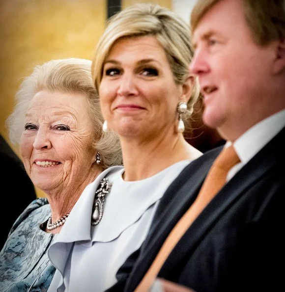 King Willem-Alexander, Queen Maxima and Princess Beatrix attended the 2018 Oranje Fonds award ceremony. Queen Maxima wore Natan dress