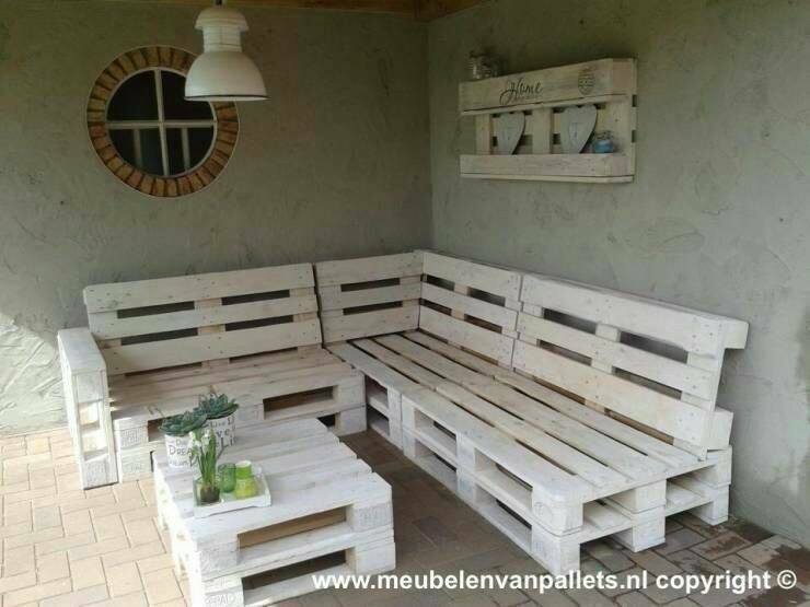 Juegos de living-comedor y salas de estar hechas con palets reciclados