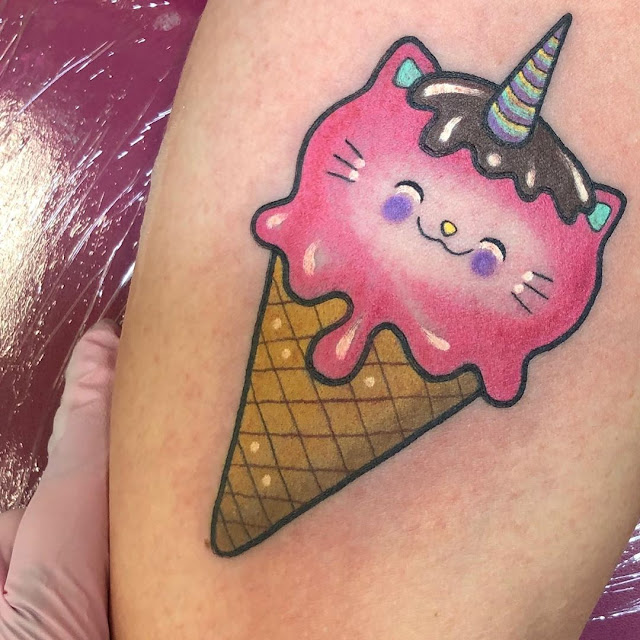 Tatuagens de sorvete para as mulheres Tatuagens de sorvete para as mulheres