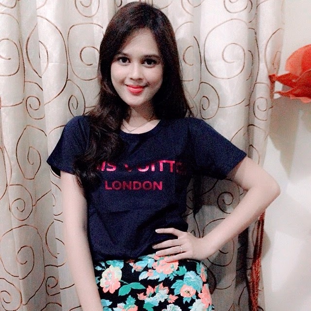 Galeri Foto Selfi Cut Ratu Meyriska Artis Cantik - GAYA ARTIS & MODEL