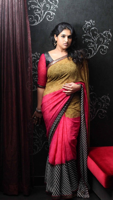 Actress Sexy Photos Actress Vanitha Vijayakumar Hot Photos In Saree