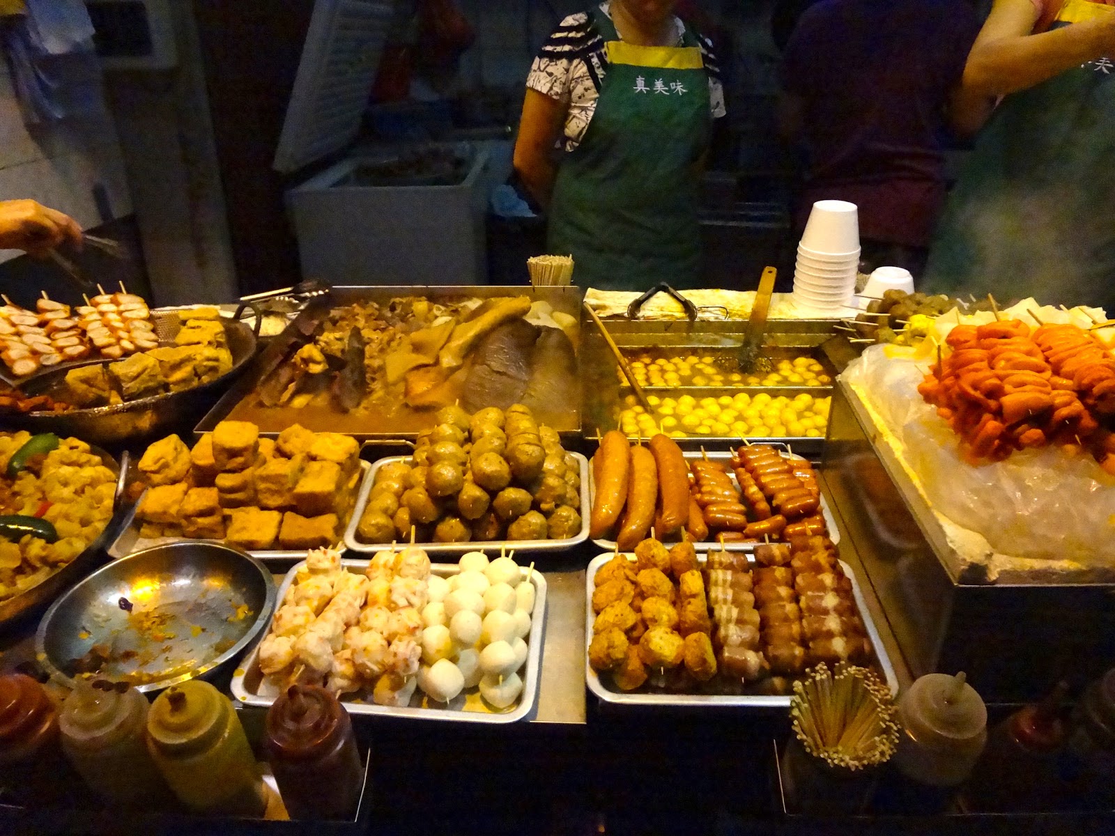 glitter and grey : Hong Kong Street Food