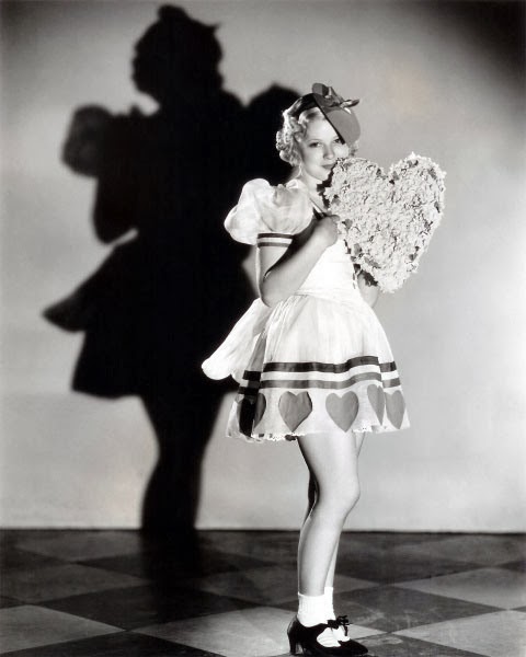 19 Beautiful Vintage Photos of Hollywood Actress Valentine’s Day Pin ...
