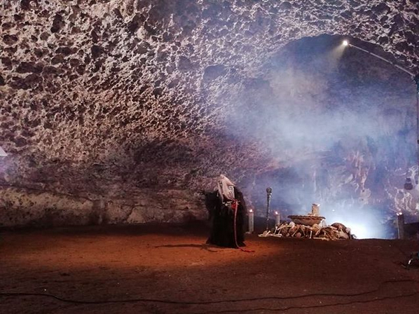download film misteri gunung merapi mak lampir