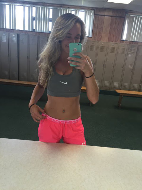 Best-Fitness-Girl-Selfie