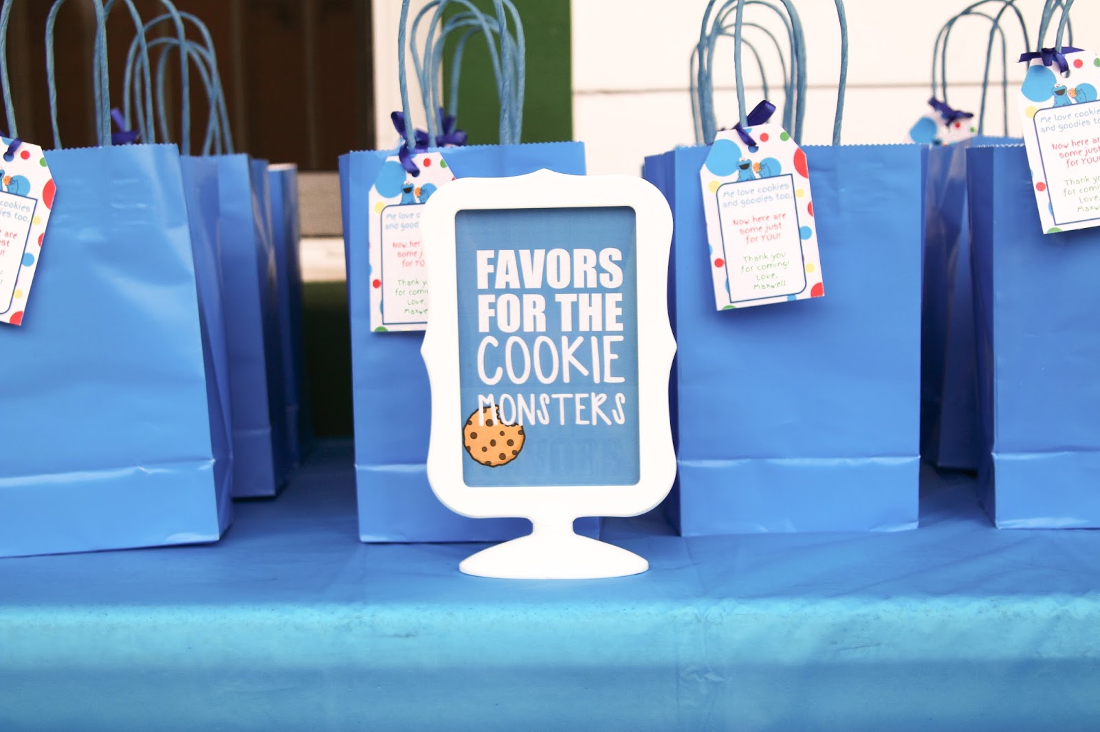 Cookie Monster Birthday Party by popular party blogger Celebration Stylist