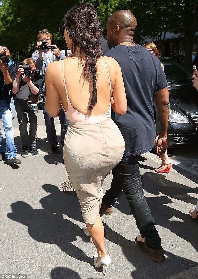 Kim Kardashian Latest Sexy Hot pictures dress paris 2014