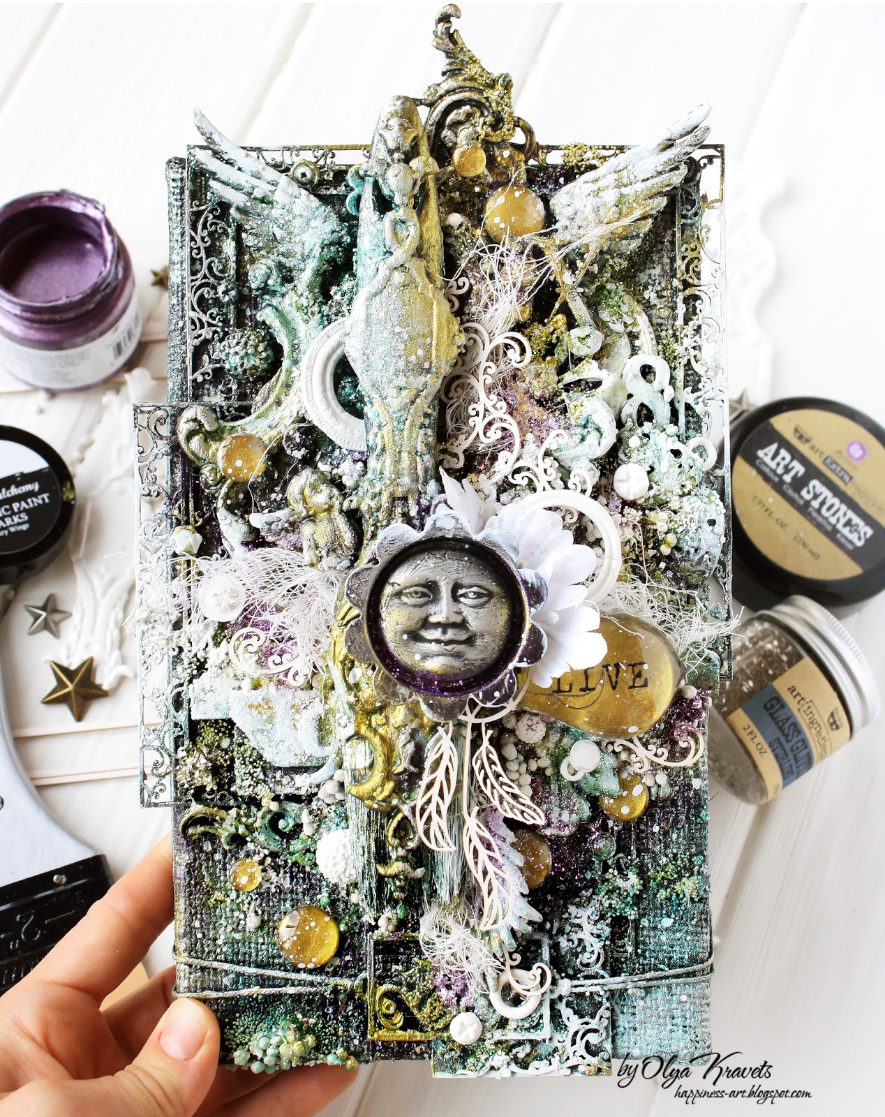 Scrapiniec inspirations on blogspot Canvas "Live" by Olya Kravets