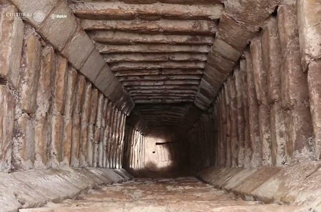 Secret passageway to cenote found beneath Chichen Itza pyramid 