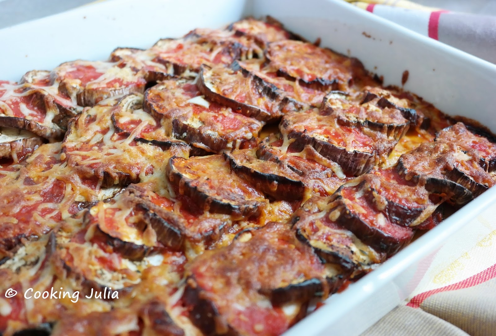 COOKING JULIA : AUBERGINES GRATINÉES À LA TOMATE