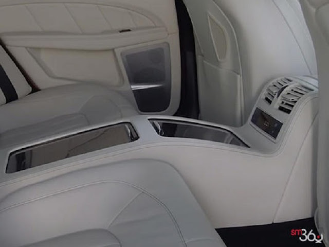 Băng sau Mercedes CLS 400 Băng sau Mercedes CLS 400 được thiết kế rộng rãi, thoải mái