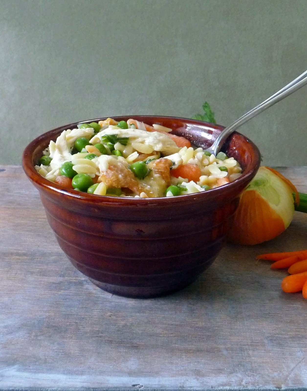 Chicken Pot Pie Pasta from What to Eat this Weekend Roundup on Anyonita Nibbles