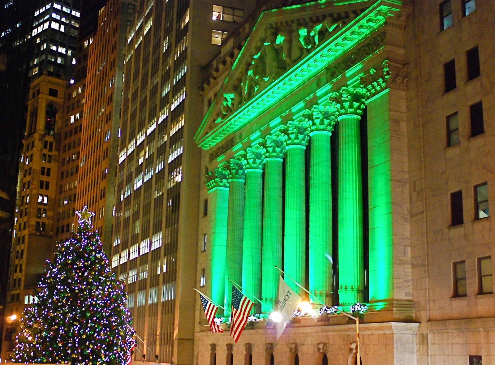 NYC ♥ NYC: Christmasy Wall Street