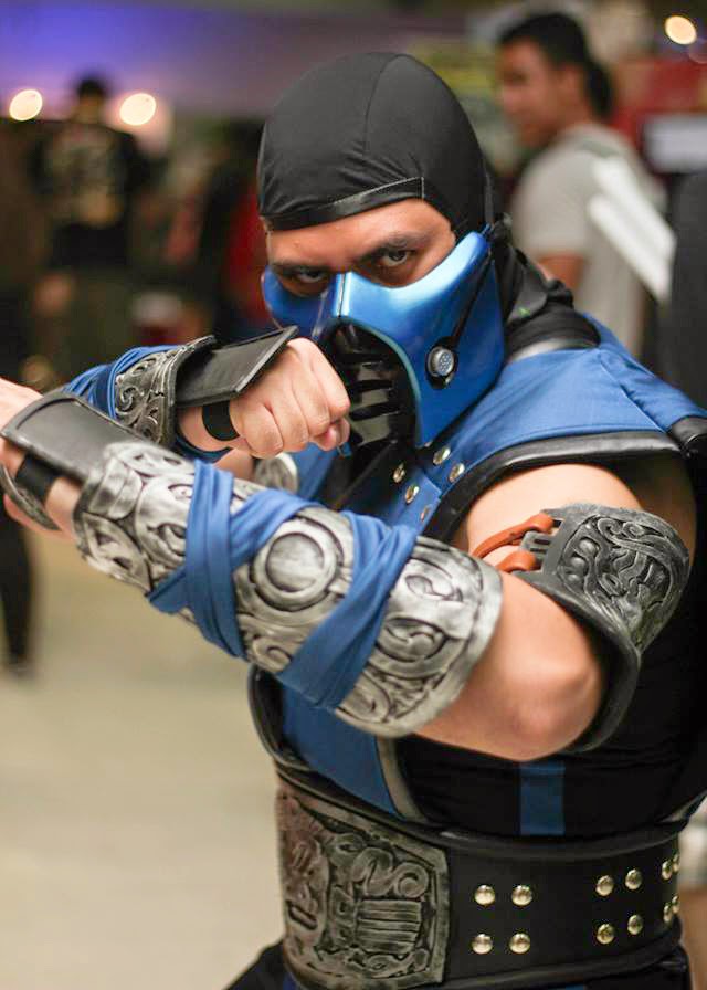 11 Mortal Kombat: Sub Zero Cosplay Costume Designs.