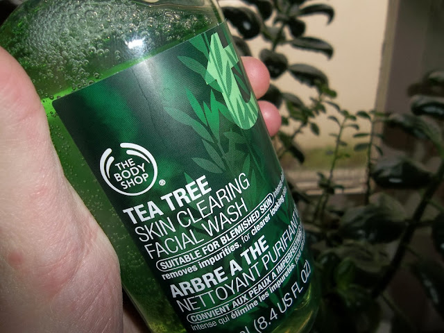 Nettoyant Purifiant Visage Arbre à Thé/Tea Tree - The Body Shop