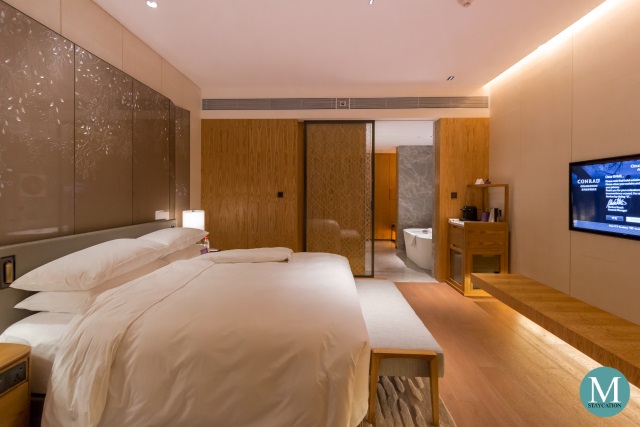 King Deluxe Room River View at Conrad Guangzhou
