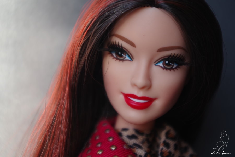 Plastic Dreams Dolls :: Barbie et miniatures: Raquelle Barbie Style Doll