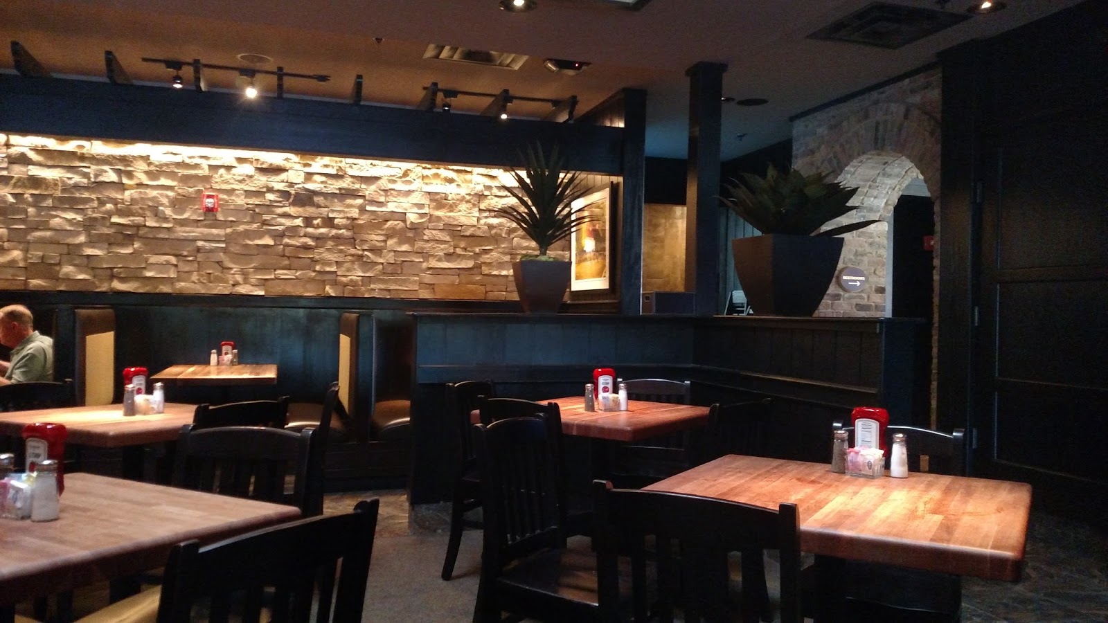 PIG OUT SPOTS Cheddar’s Casual Café (Athens, GA)