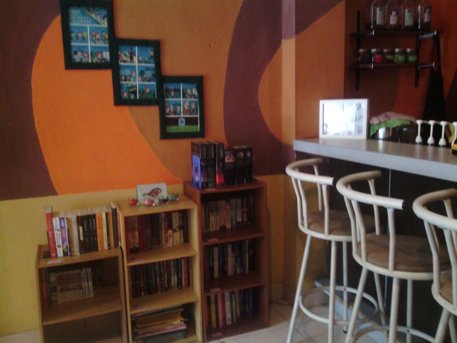 My Little Library: [Liputan Tempat] Cokotetra, Cafe Mungil 