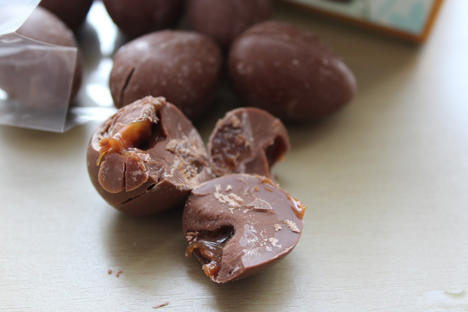 Holdsworth Mini Sea Salted Caramel Eggs