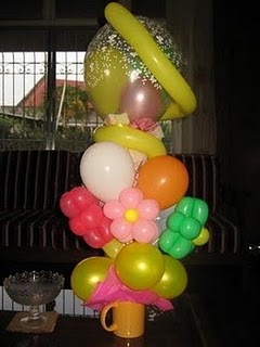  A cup of balloon bouquet
